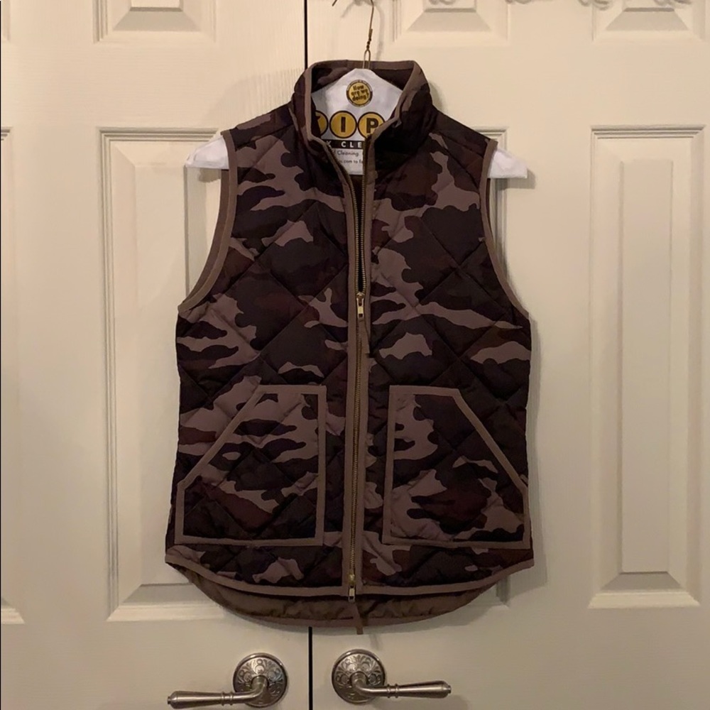 J Crew Camo Puffy Vest